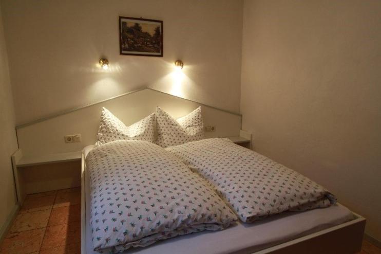 Gaestehaus Pfefferle Hotel Garni Und Ferienwohnungen Сигмаринген Екстериор снимка