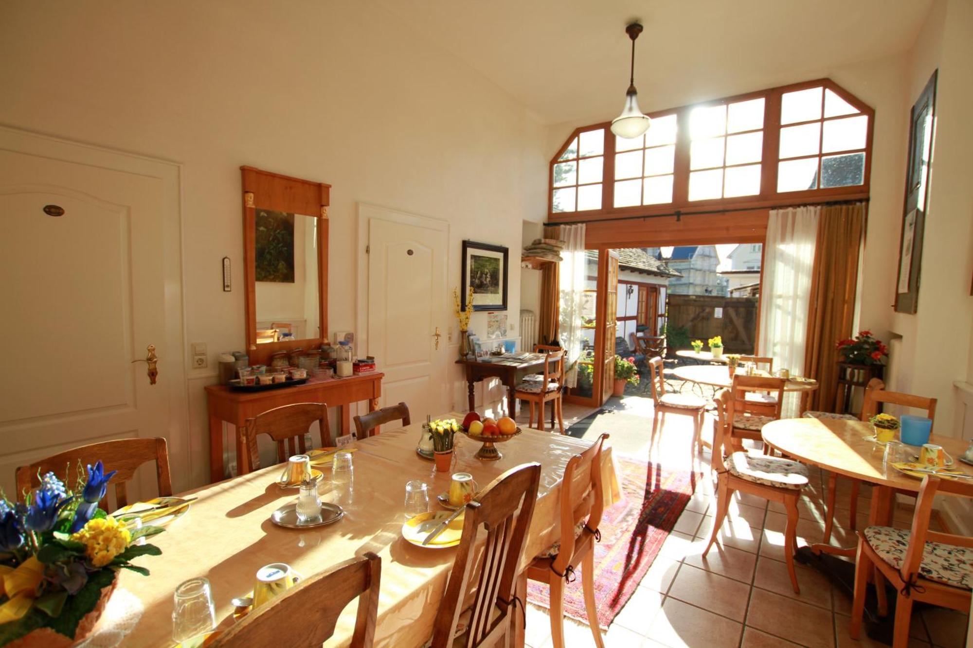 Gaestehaus Pfefferle Hotel Garni Und Ferienwohnungen Сигмаринген Екстериор снимка