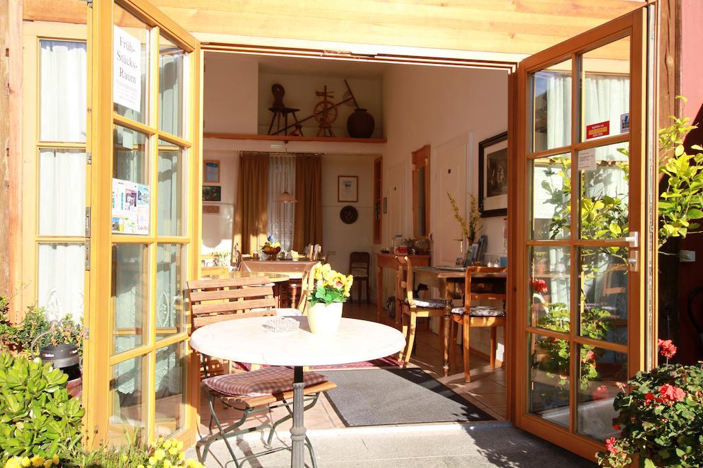 Gaestehaus Pfefferle Hotel Garni Und Ferienwohnungen Сигмаринген Екстериор снимка