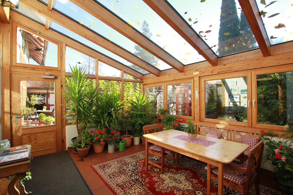 Gaestehaus Pfefferle Hotel Garni Und Ferienwohnungen Сигмаринген Екстериор снимка