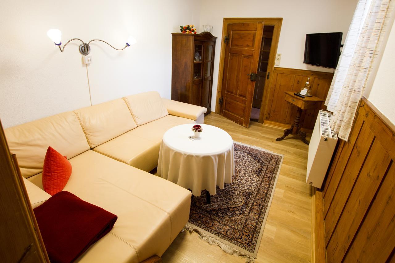 Gaestehaus Pfefferle Hotel Garni Und Ferienwohnungen Сигмаринген Екстериор снимка