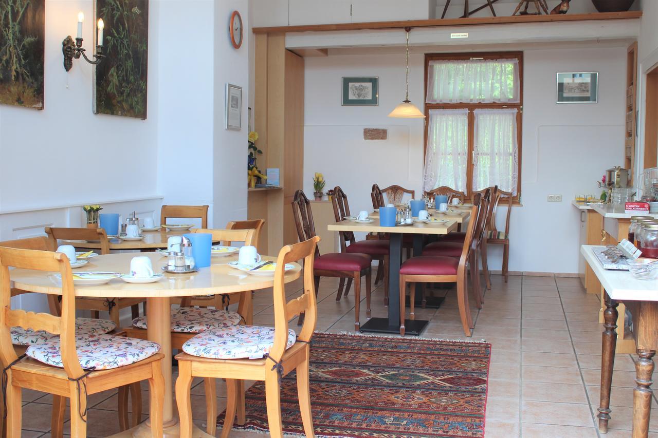 Gaestehaus Pfefferle Hotel Garni Und Ferienwohnungen Сигмаринген Екстериор снимка